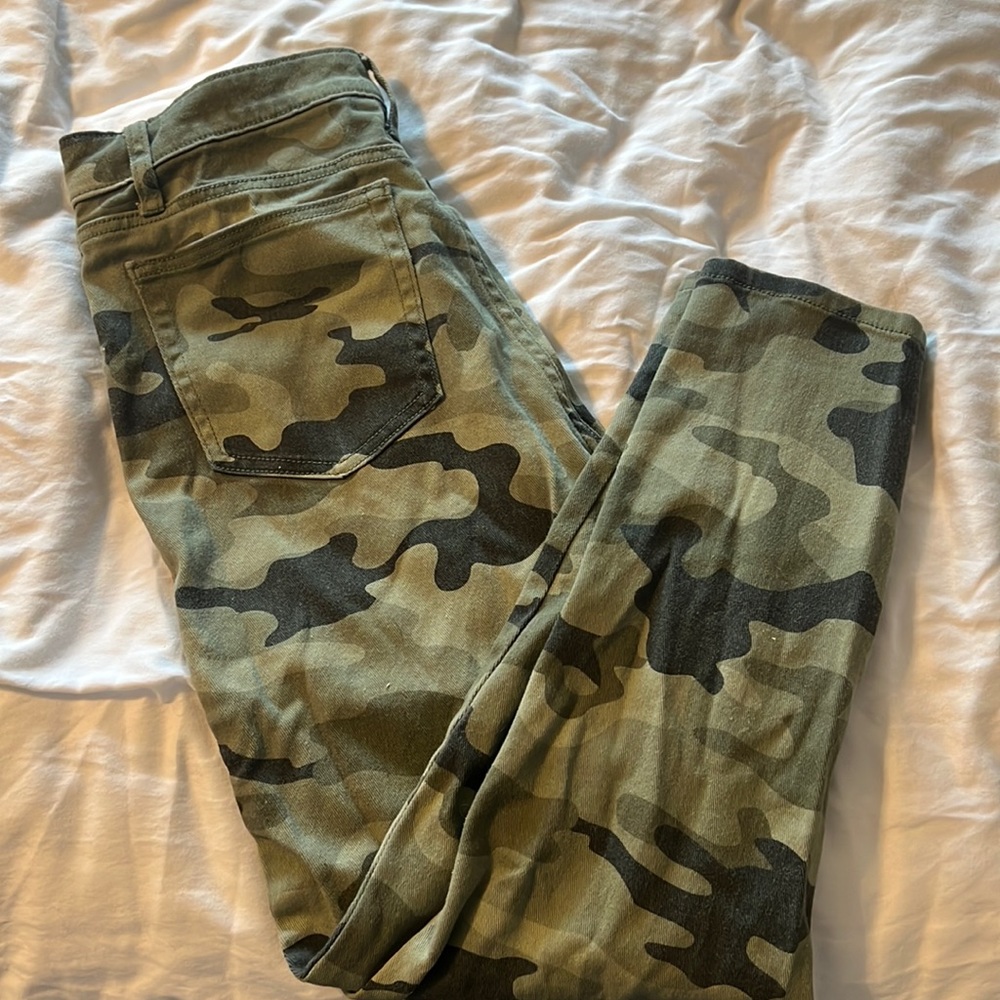 Nili Lotan camo skinny jeans